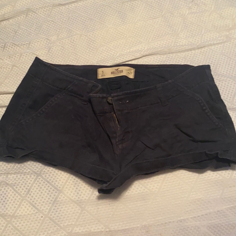 Abercrombie 5 navy blue shorts